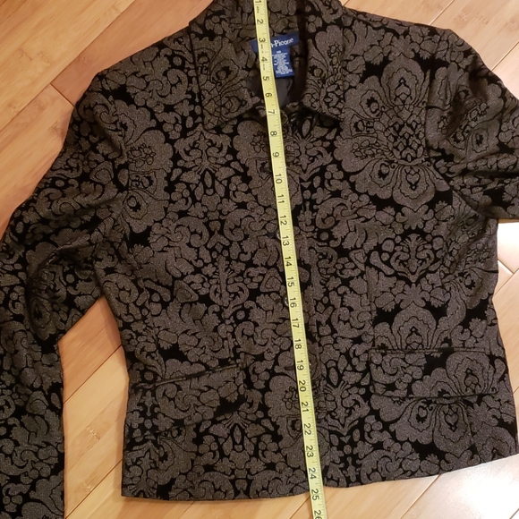 Jacket - Picture 7 of 11